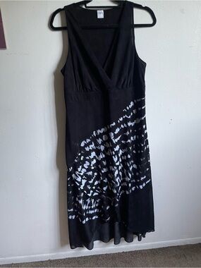 Beach Riot Black and White Sleeveless V-Neck High-Low Dress